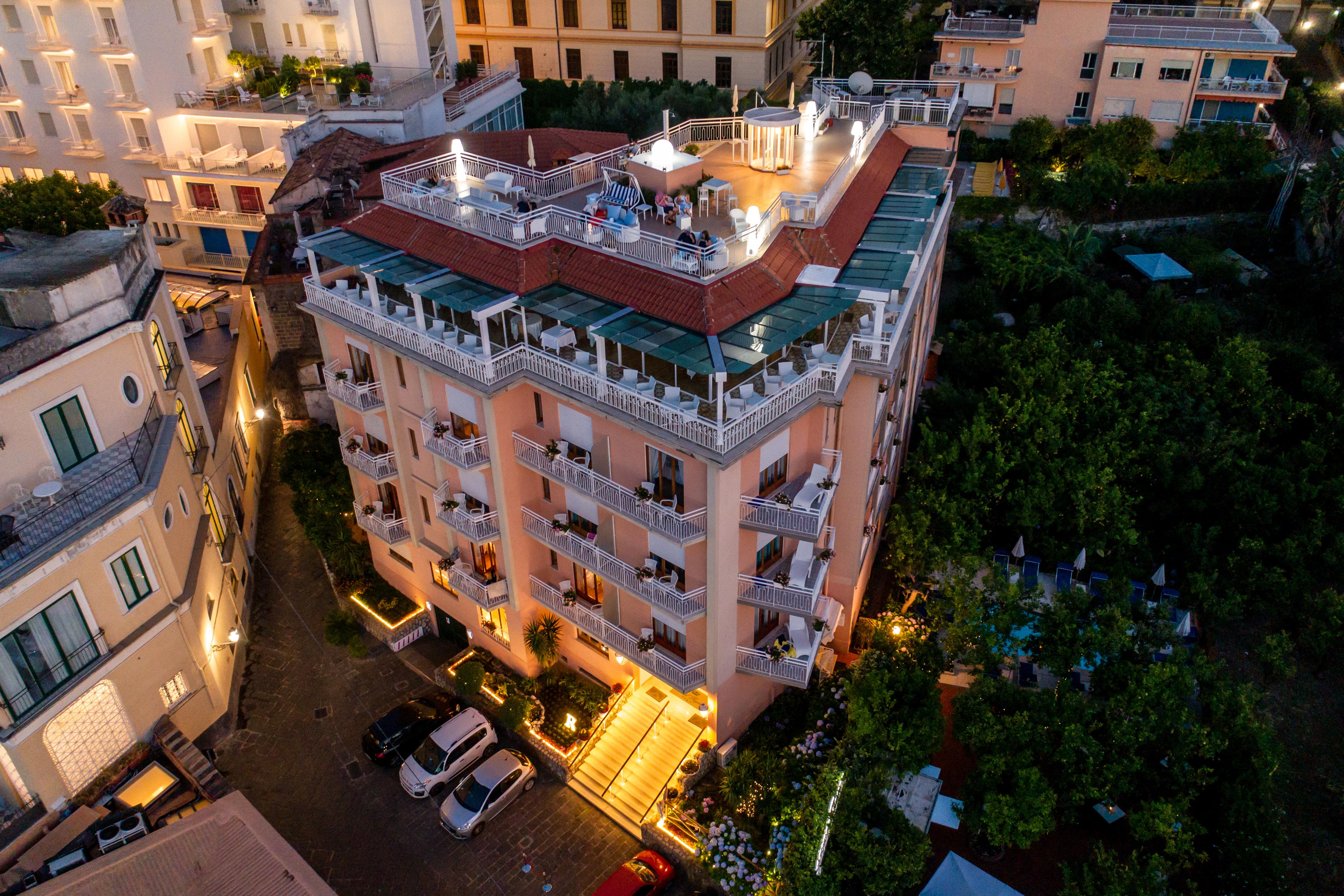 Boutique Hotel Regina Sorrento Exterior foto