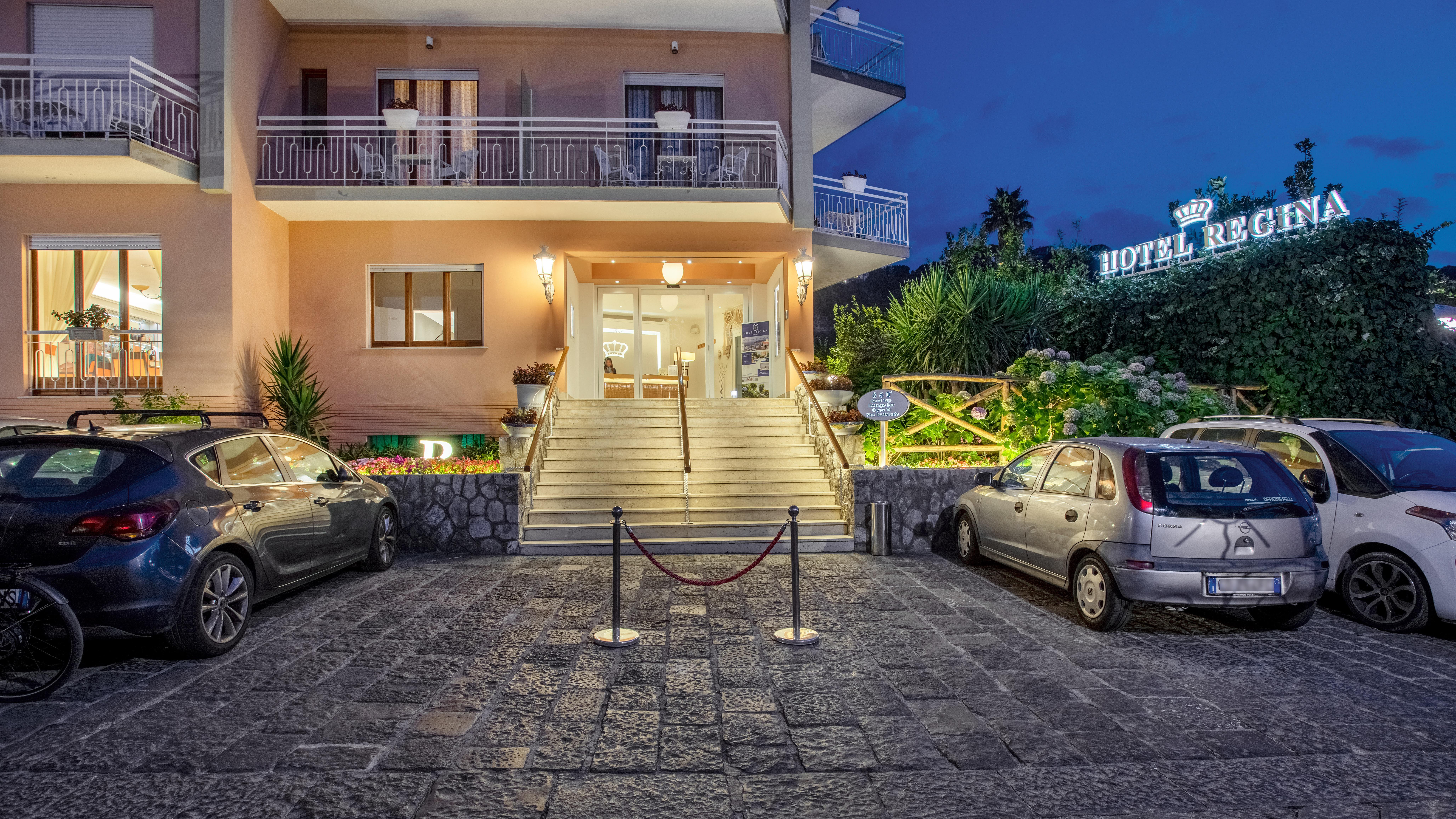 Boutique Hotel Regina Sorrento Exterior foto