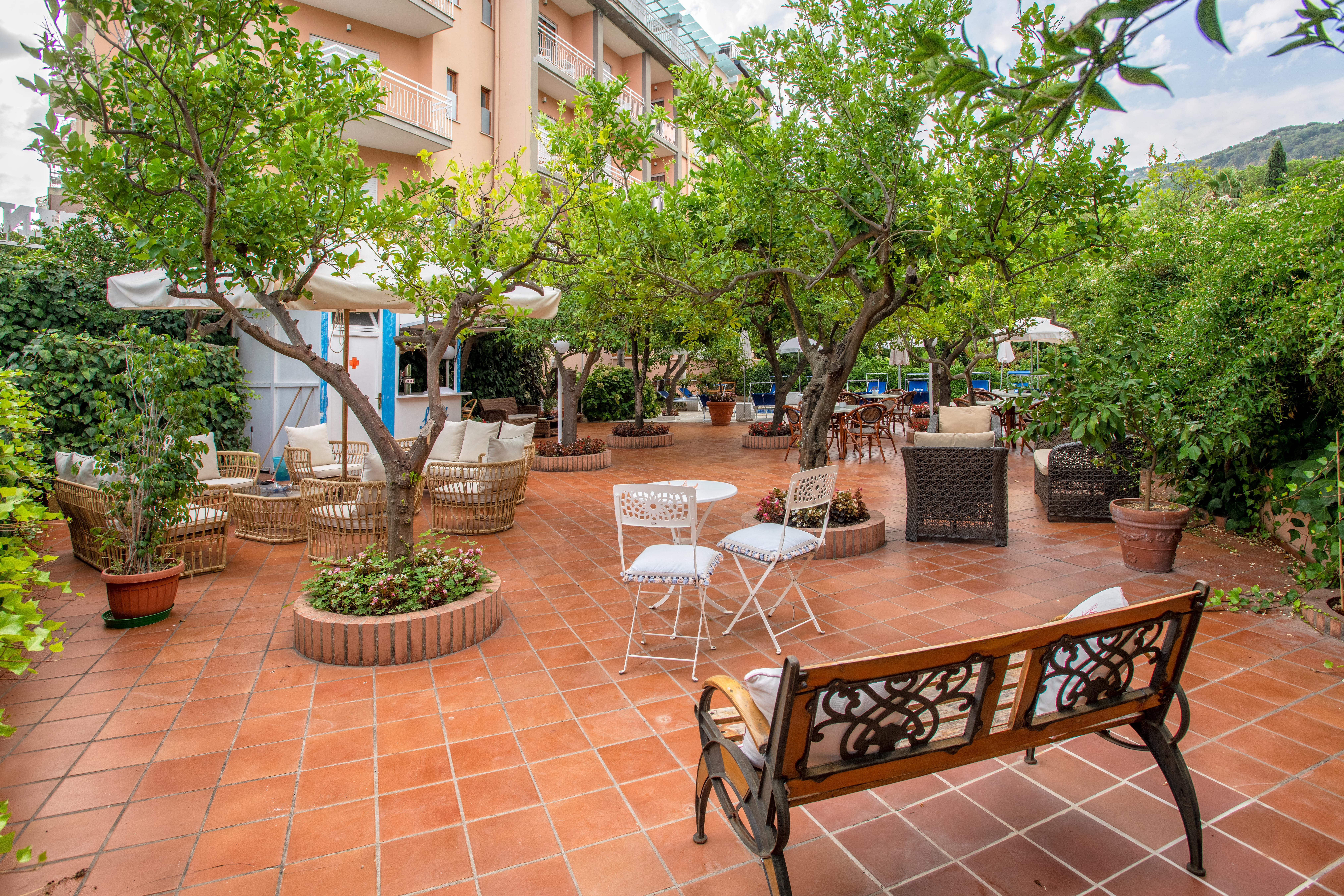 Boutique Hotel Regina Sorrento Exterior foto